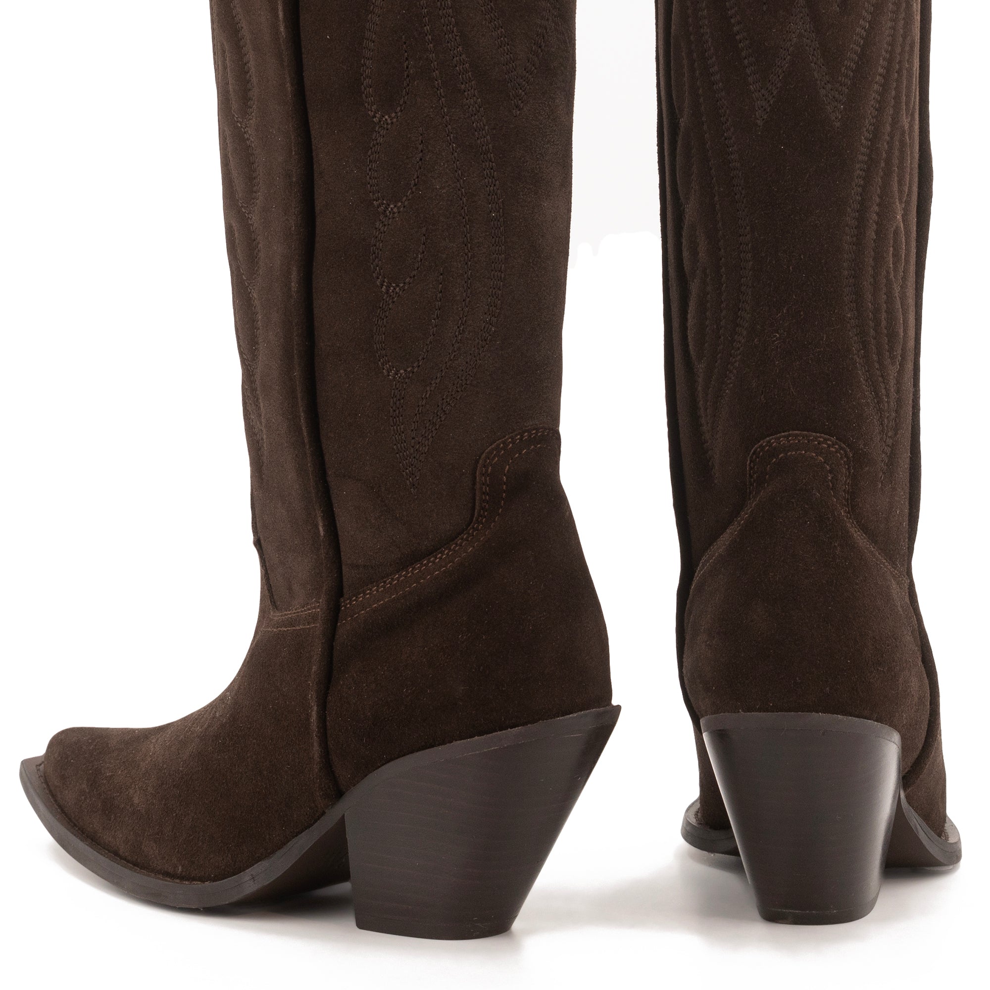 BROWN KNEE-HIGH SUEDE BOOTS