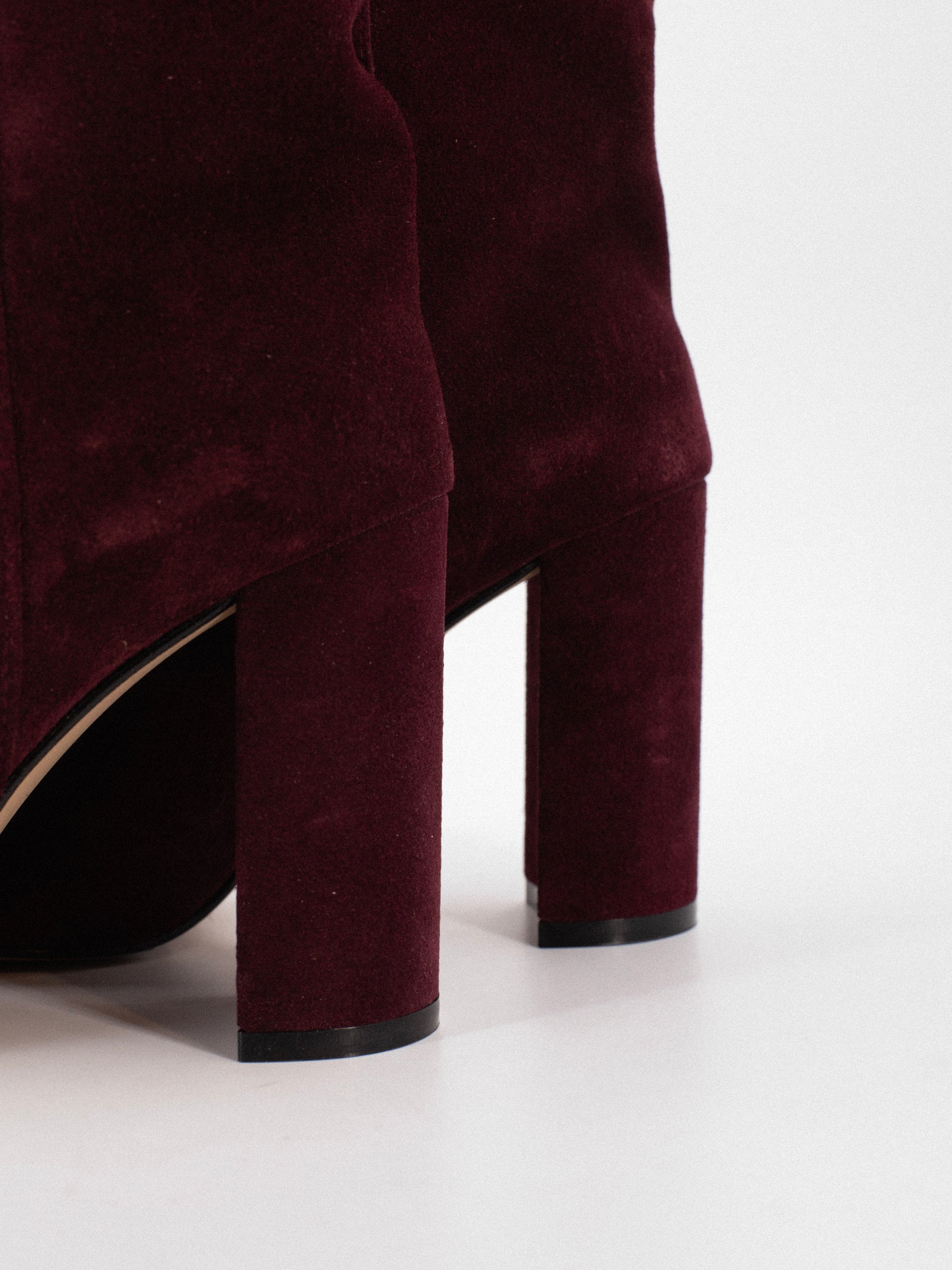 BURGUNDY SUEDE KNEE-HIGH BOOTS