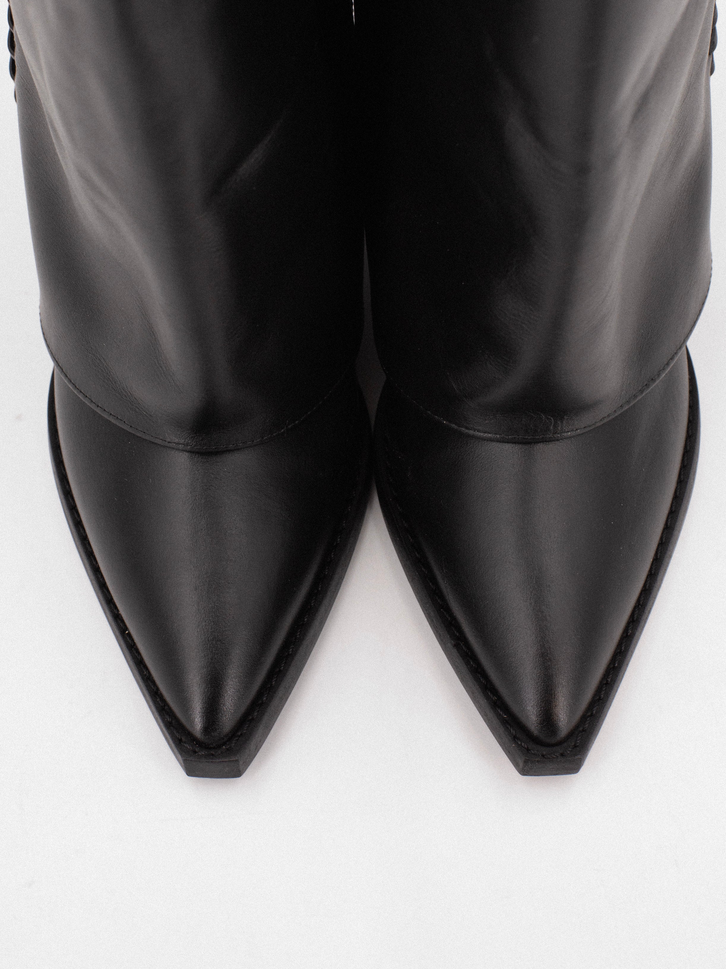 BLONDIE BLACK STITCH BOOT