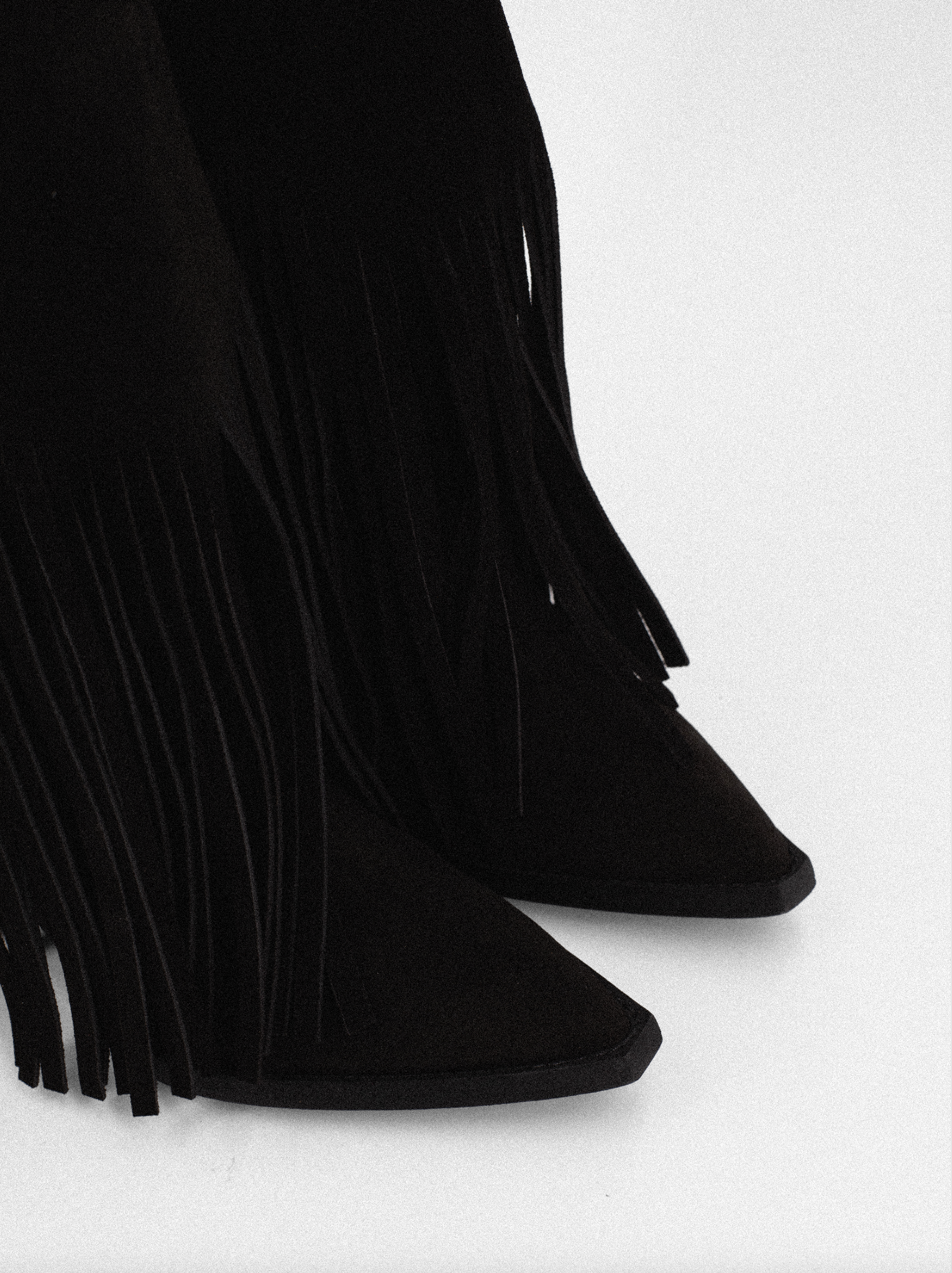 DONNA BLACK SUEDE FRINGE BOOT