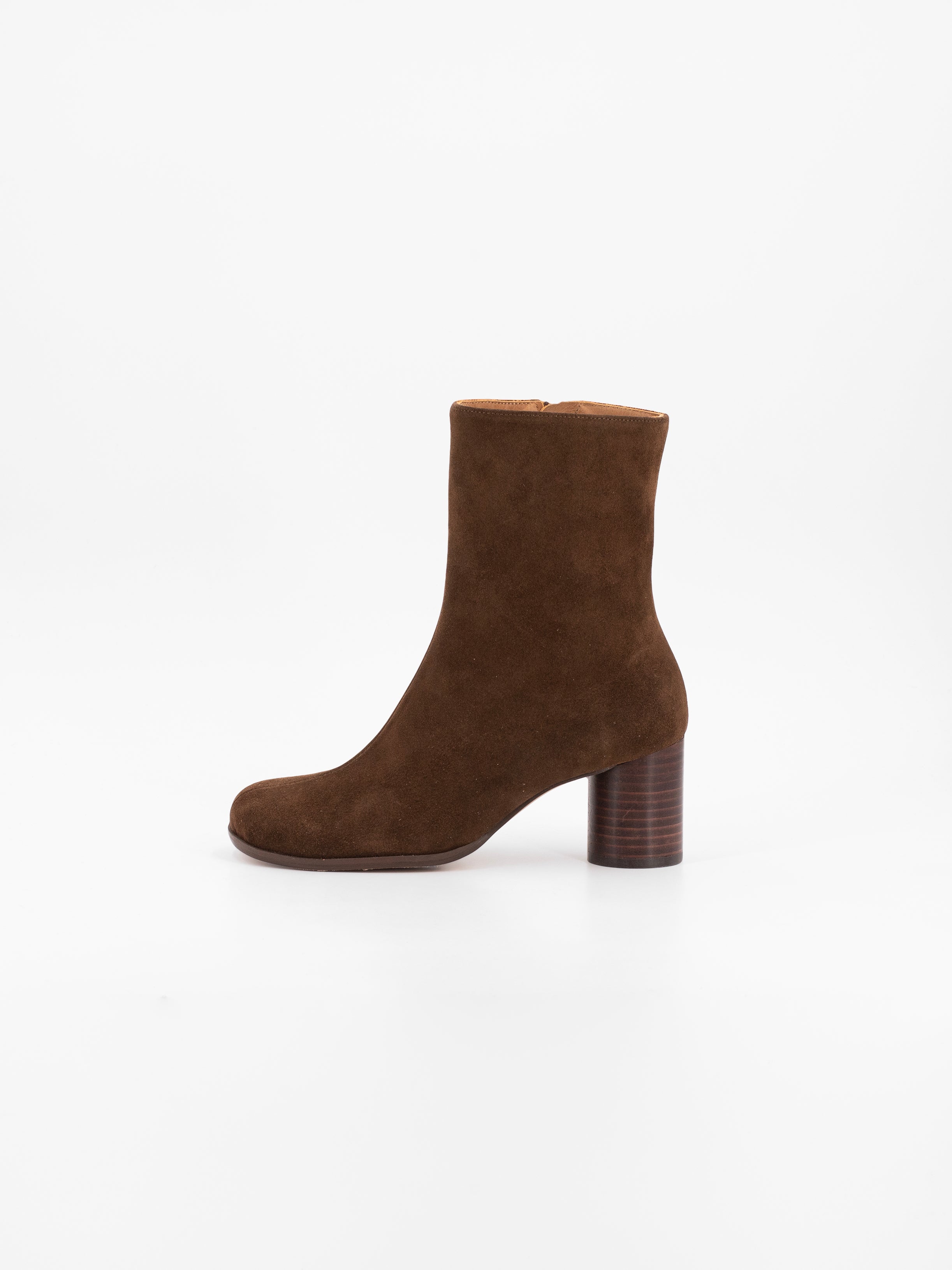 DANAE MID SUEDE BOOTIE MUSTANG