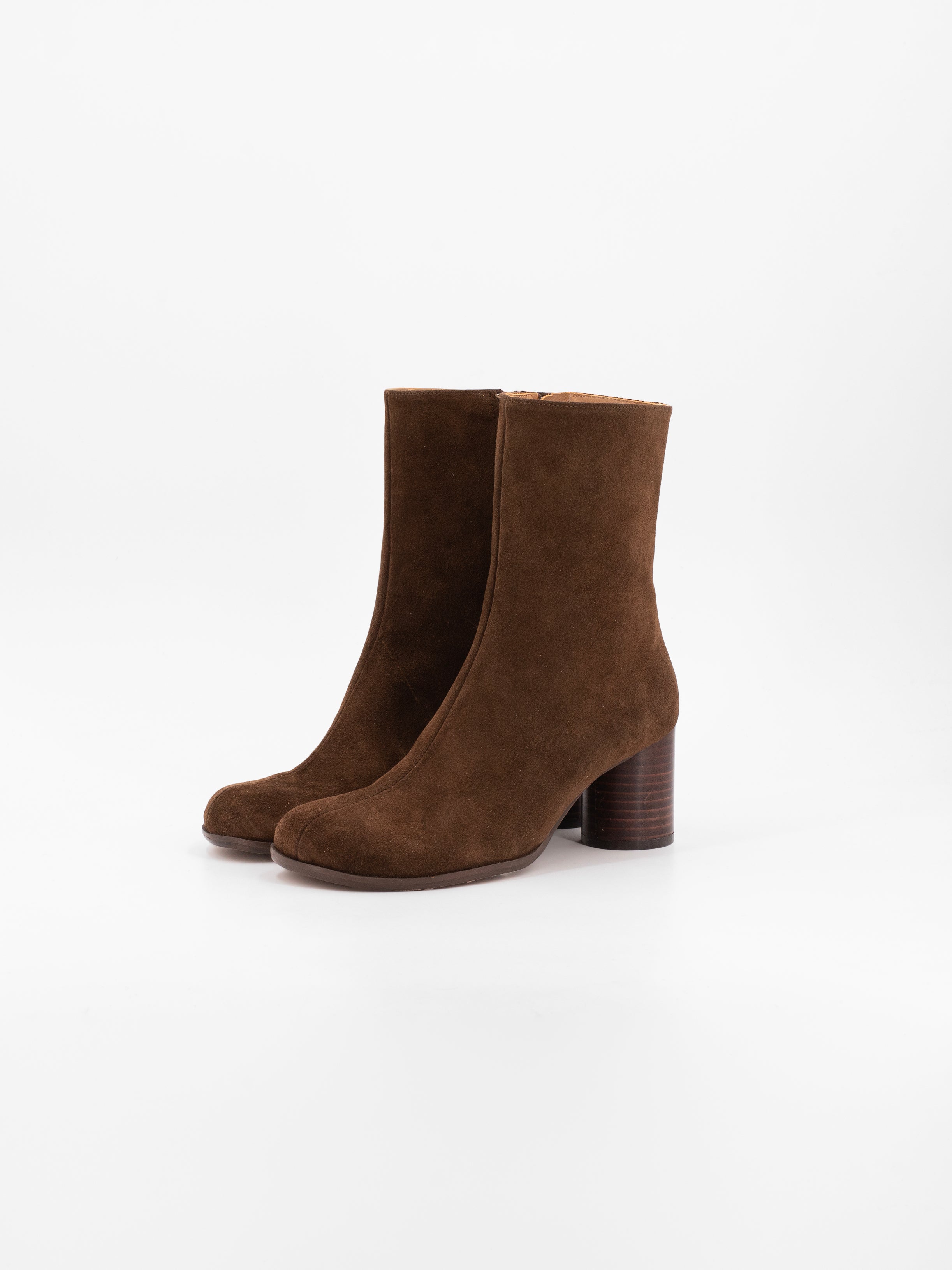 DANAE MID SUEDE BOOTIE MUSTANG