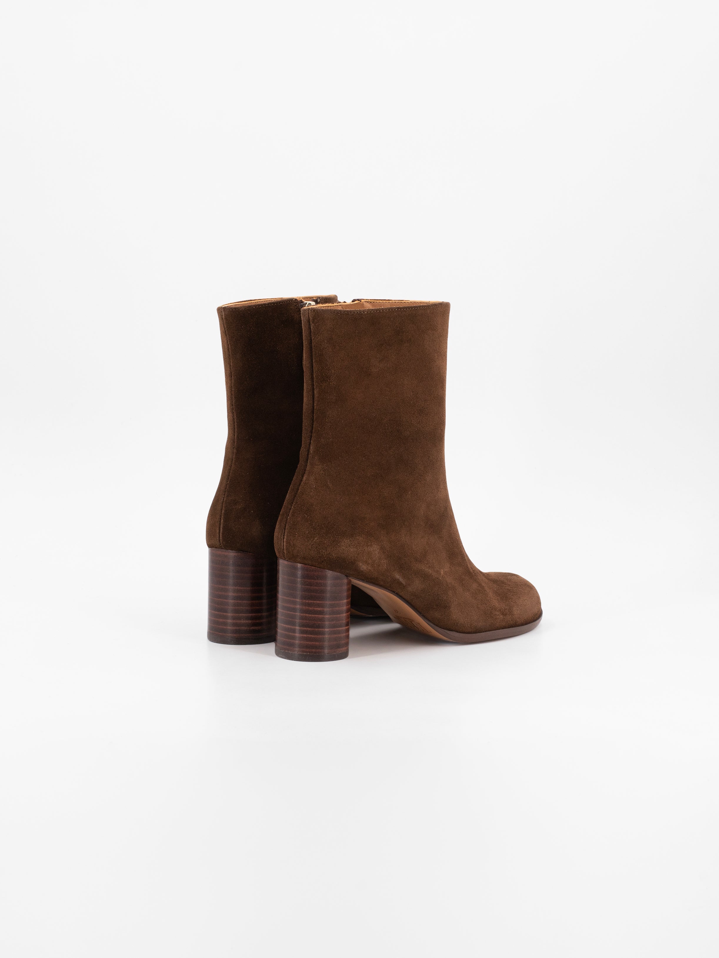 DANAE MID SUEDE BOOTIE MUSTANG