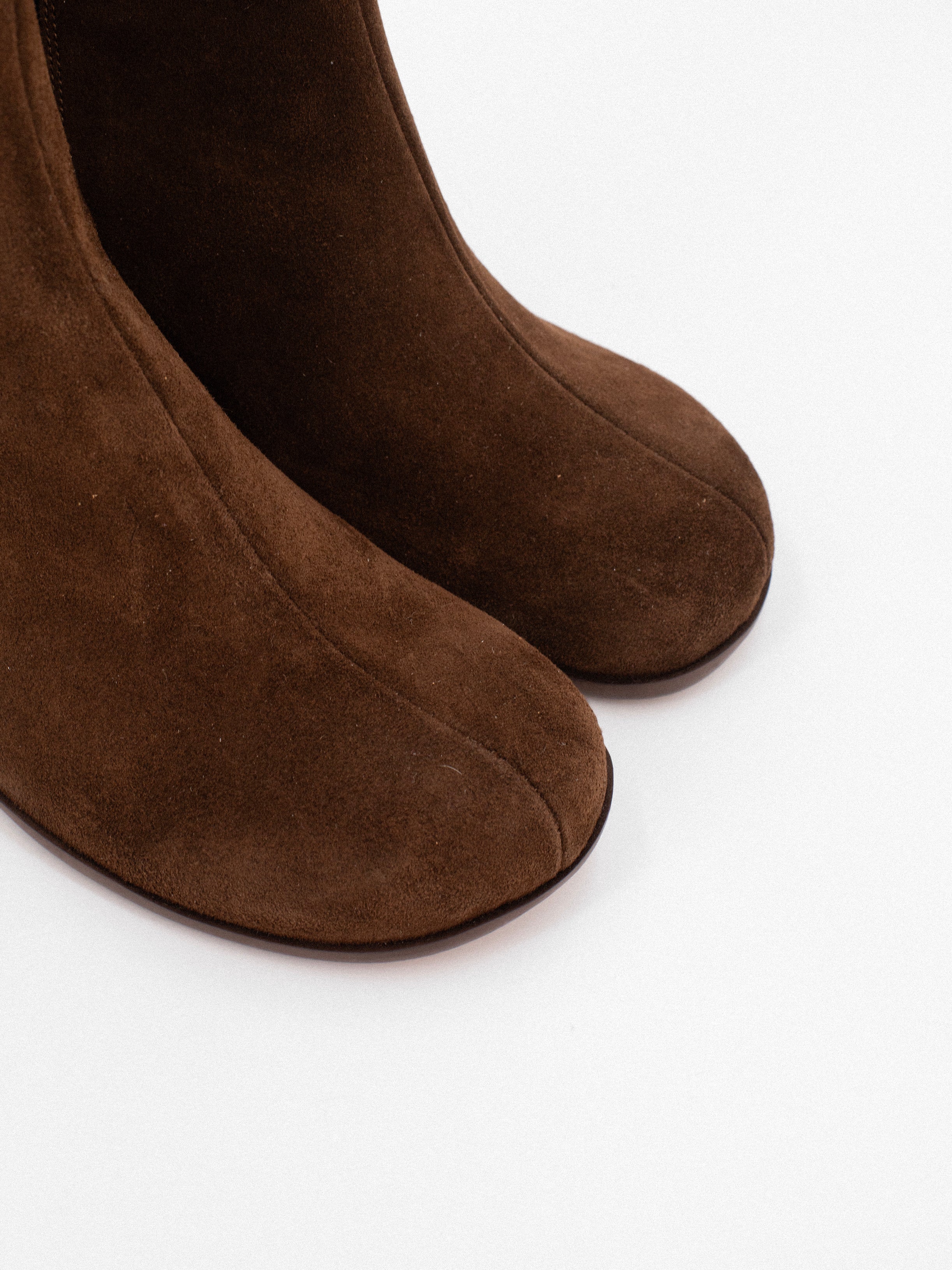 DANAE MID SUEDE BOOTIE MUSTANG