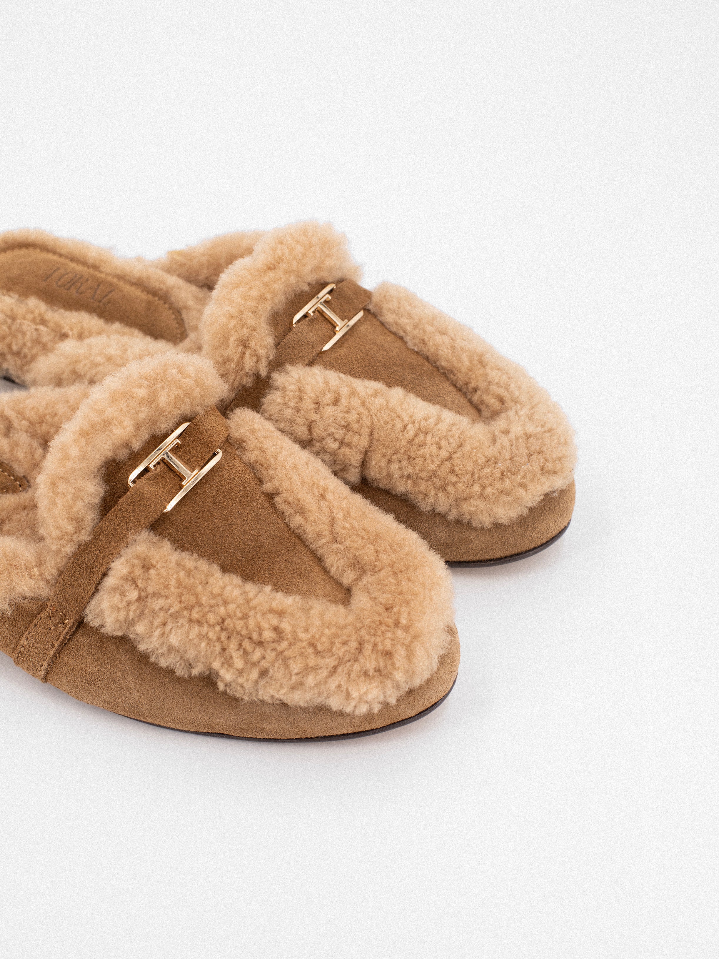 DAPHNE BEIGE LEATHER
