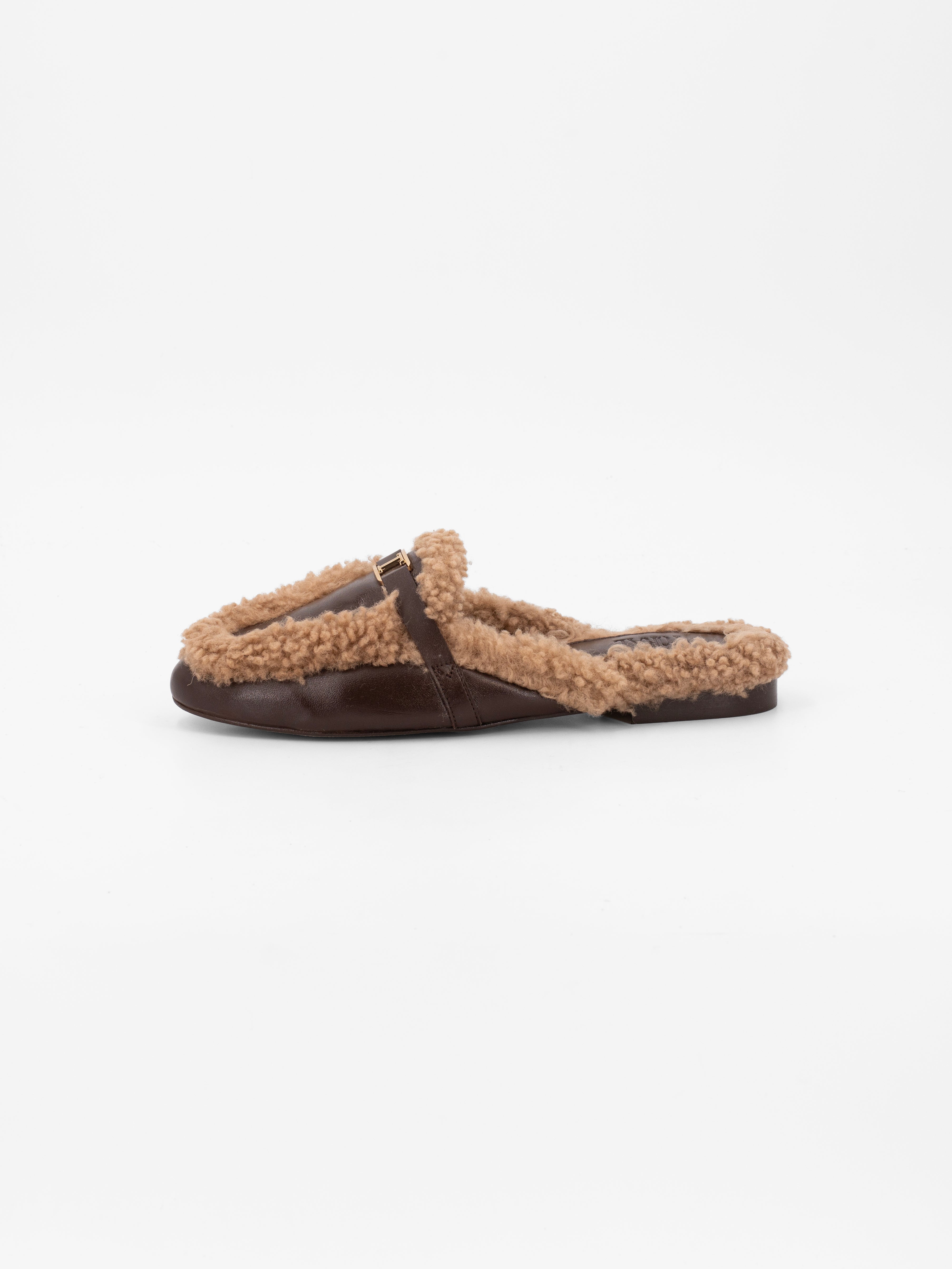 DAPHNE CHOCOLATE LEATHER