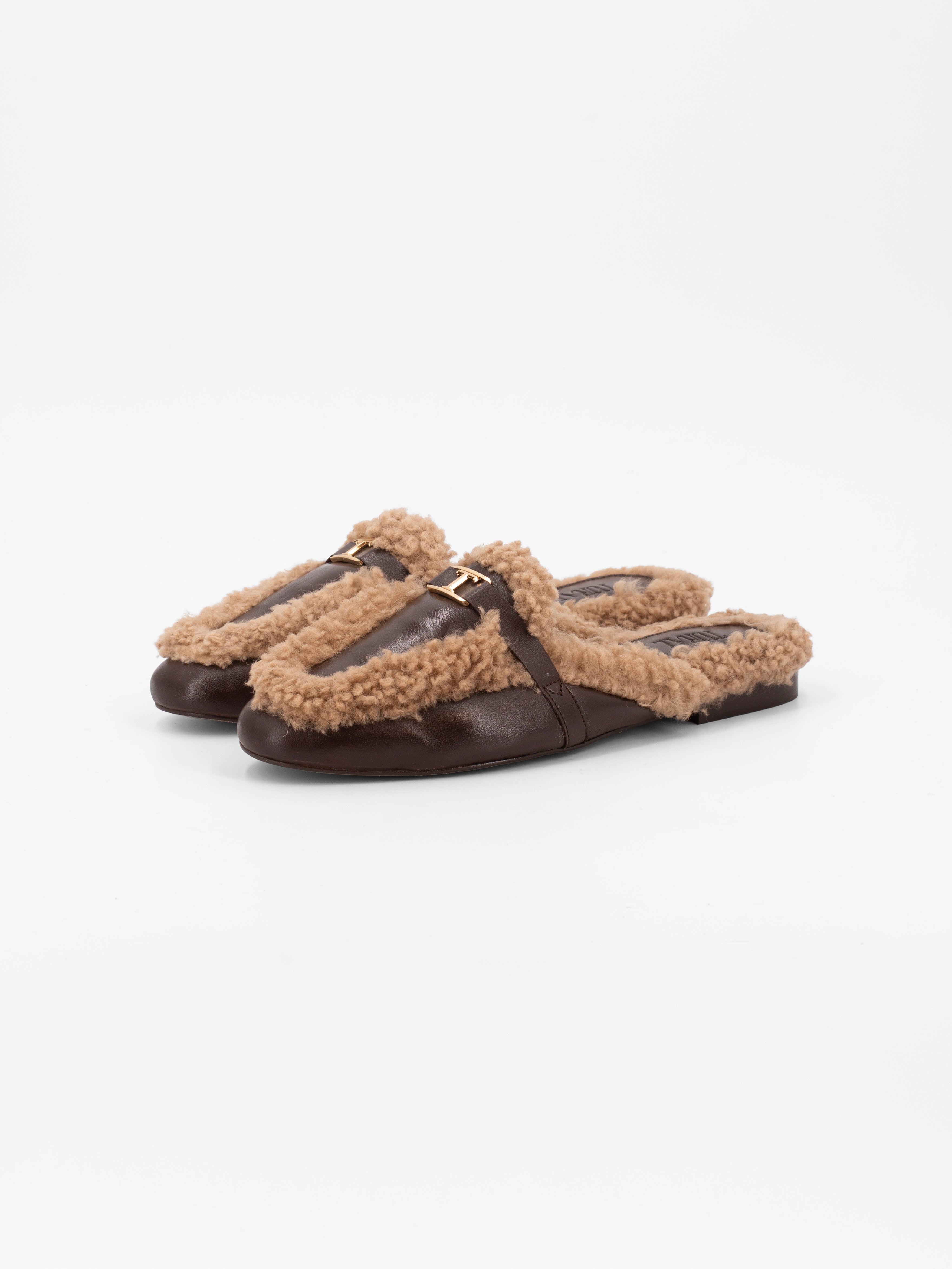DAPHNE CHOCOLATE LEATHER