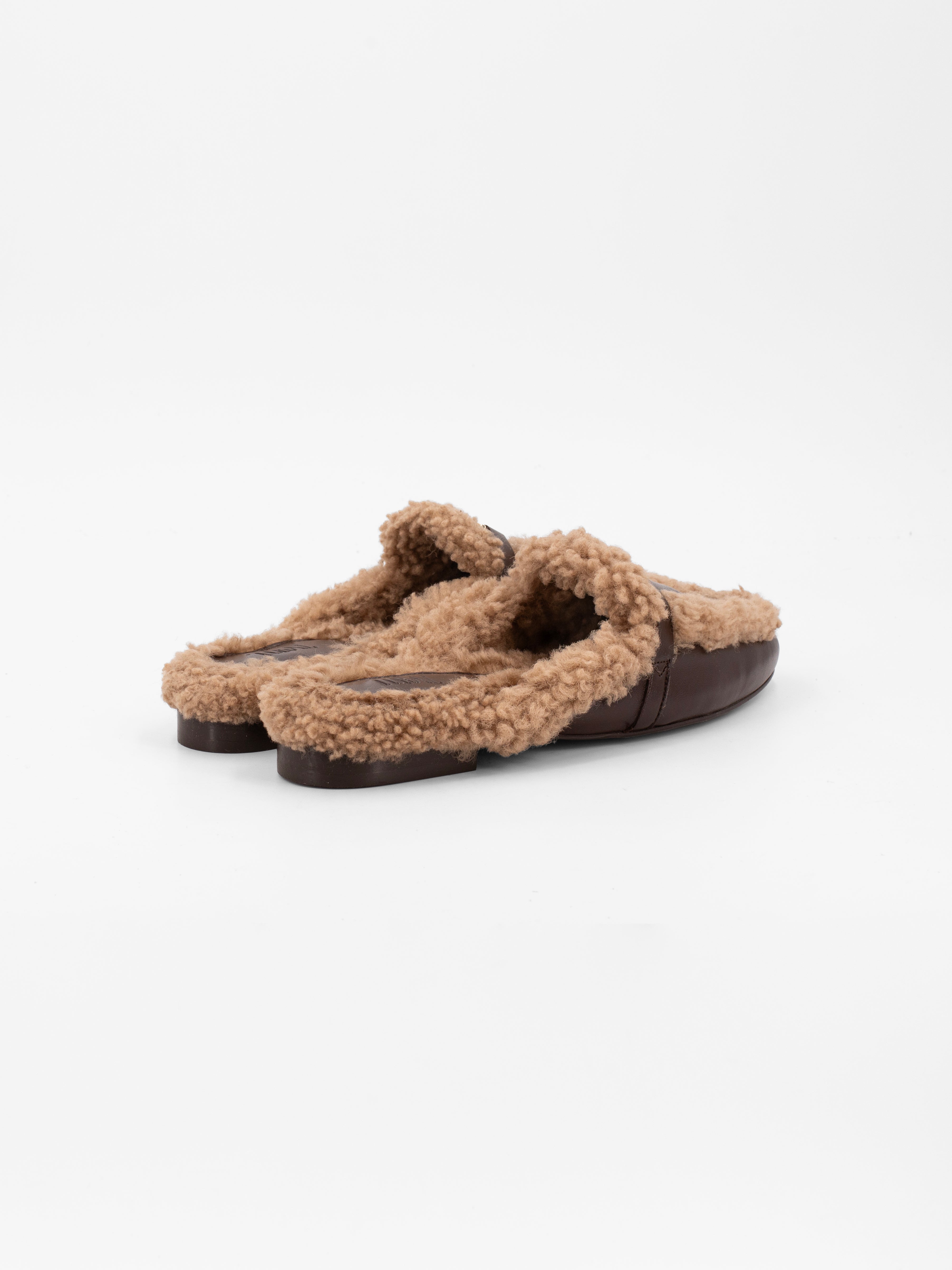 DAPHNE CHOCOLATE LEATHER