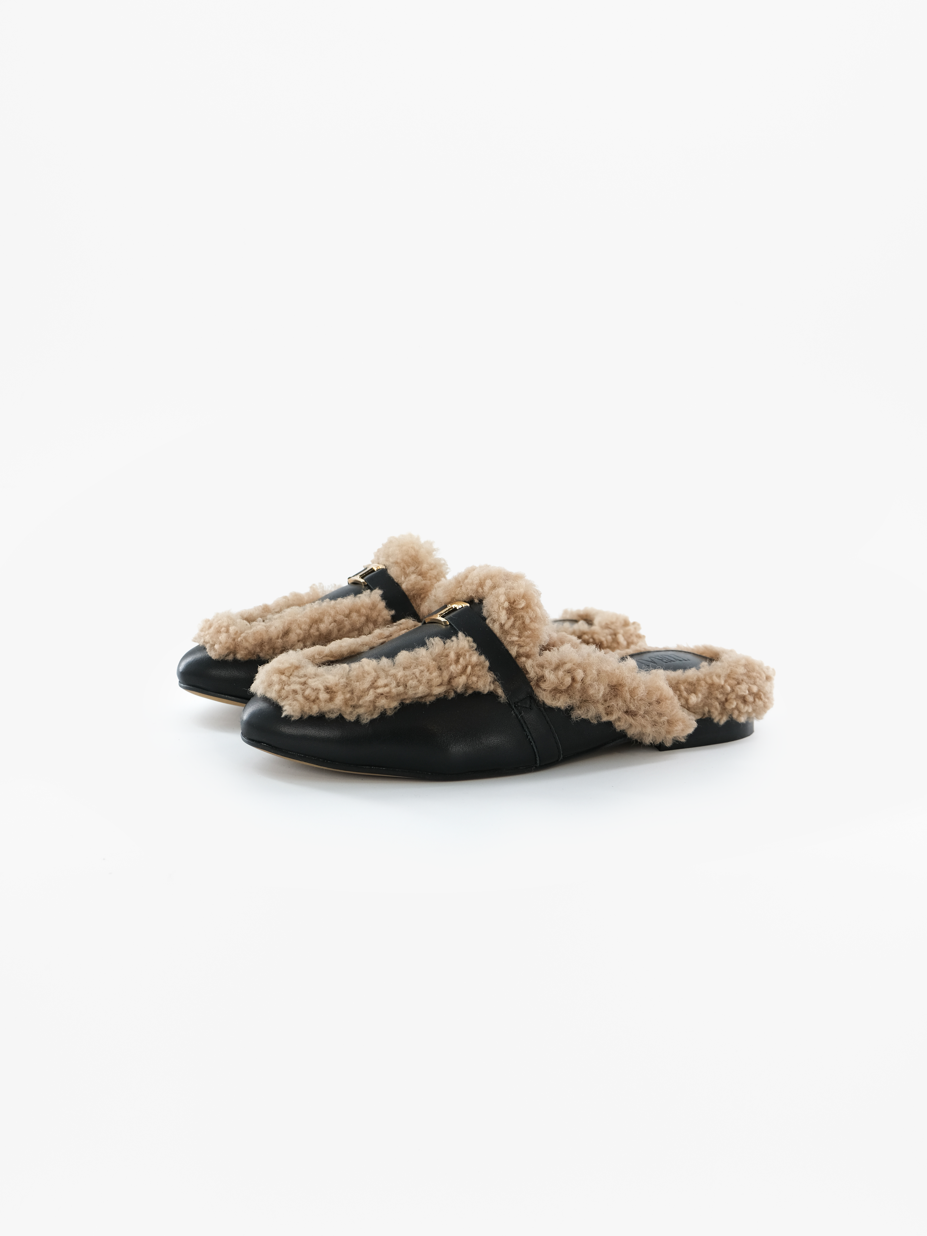 DAPHNE BLACK SHEARLING MULE – Toral