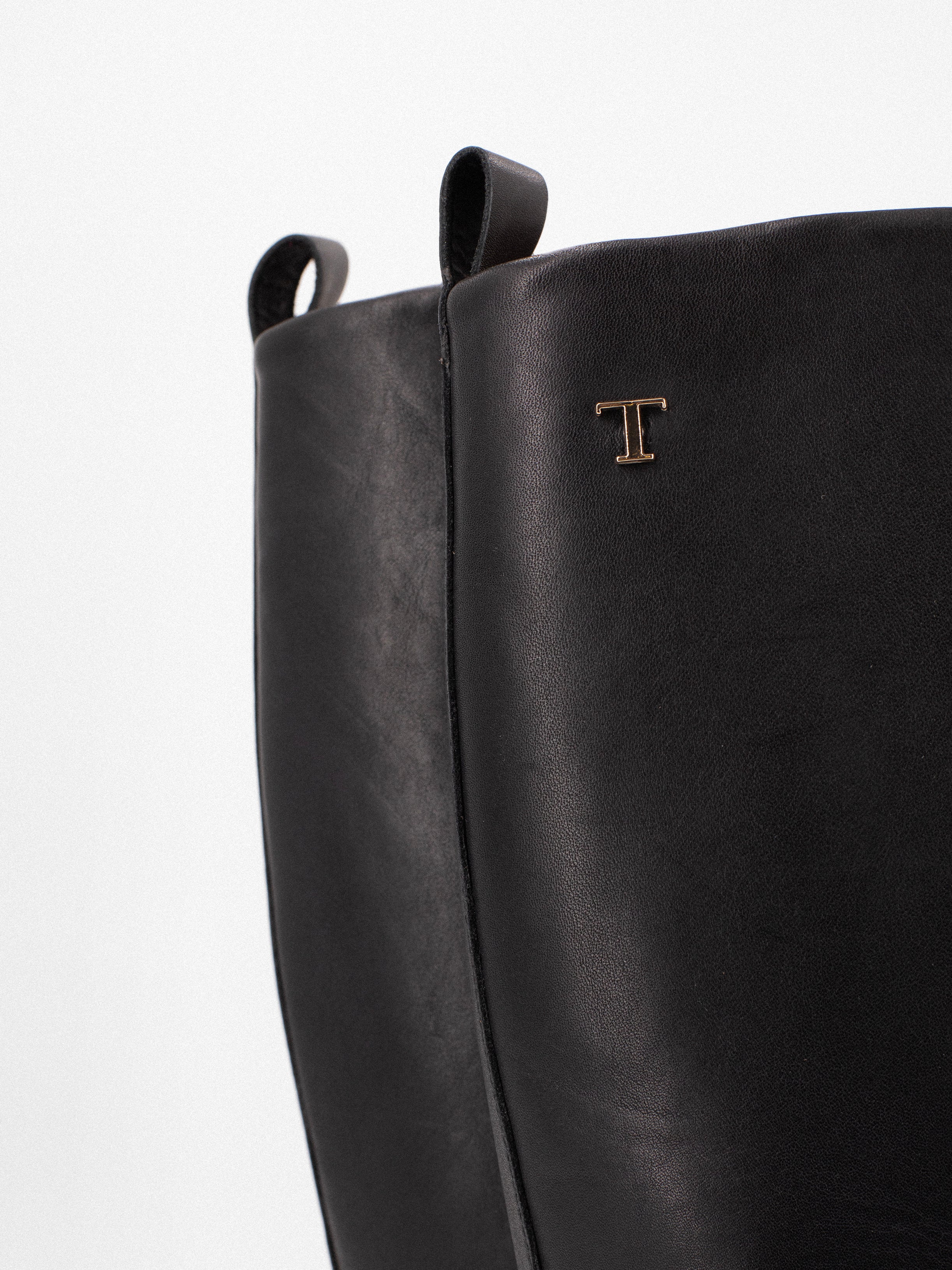 GINA BELTS BLACK BOOT