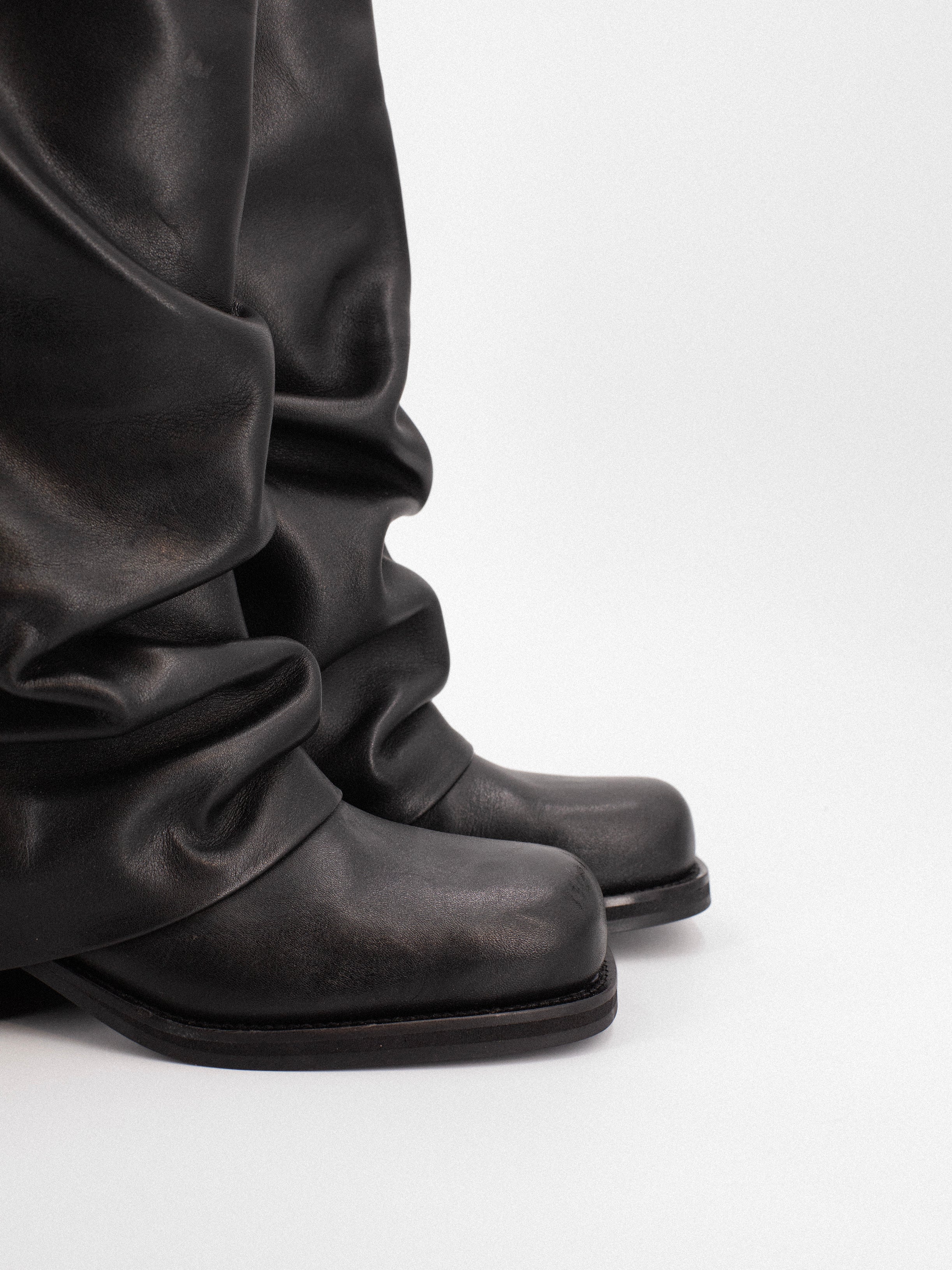 KORA URBAN BLACK BOOT