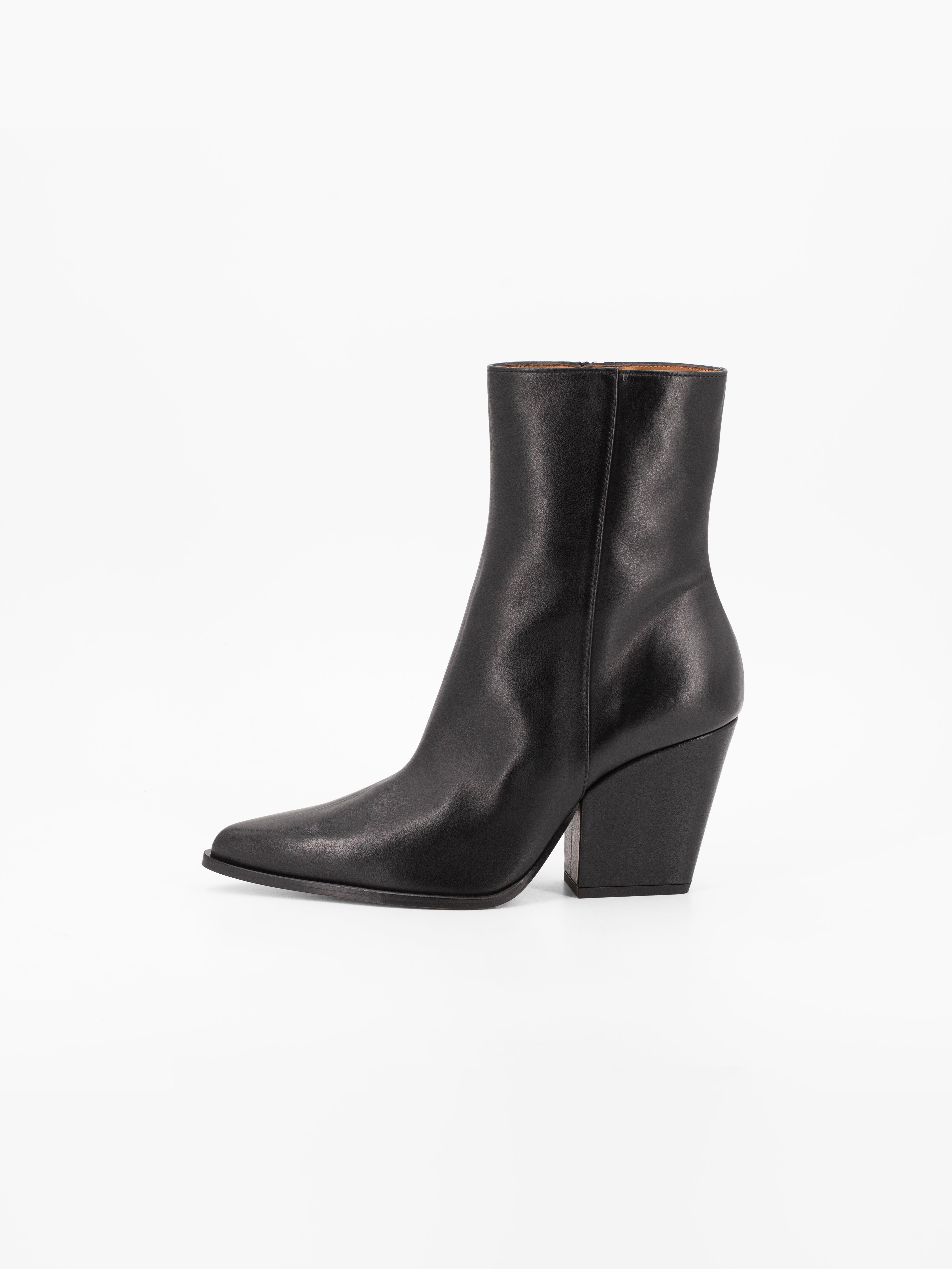 LUCIANA BLACK BOOTIES