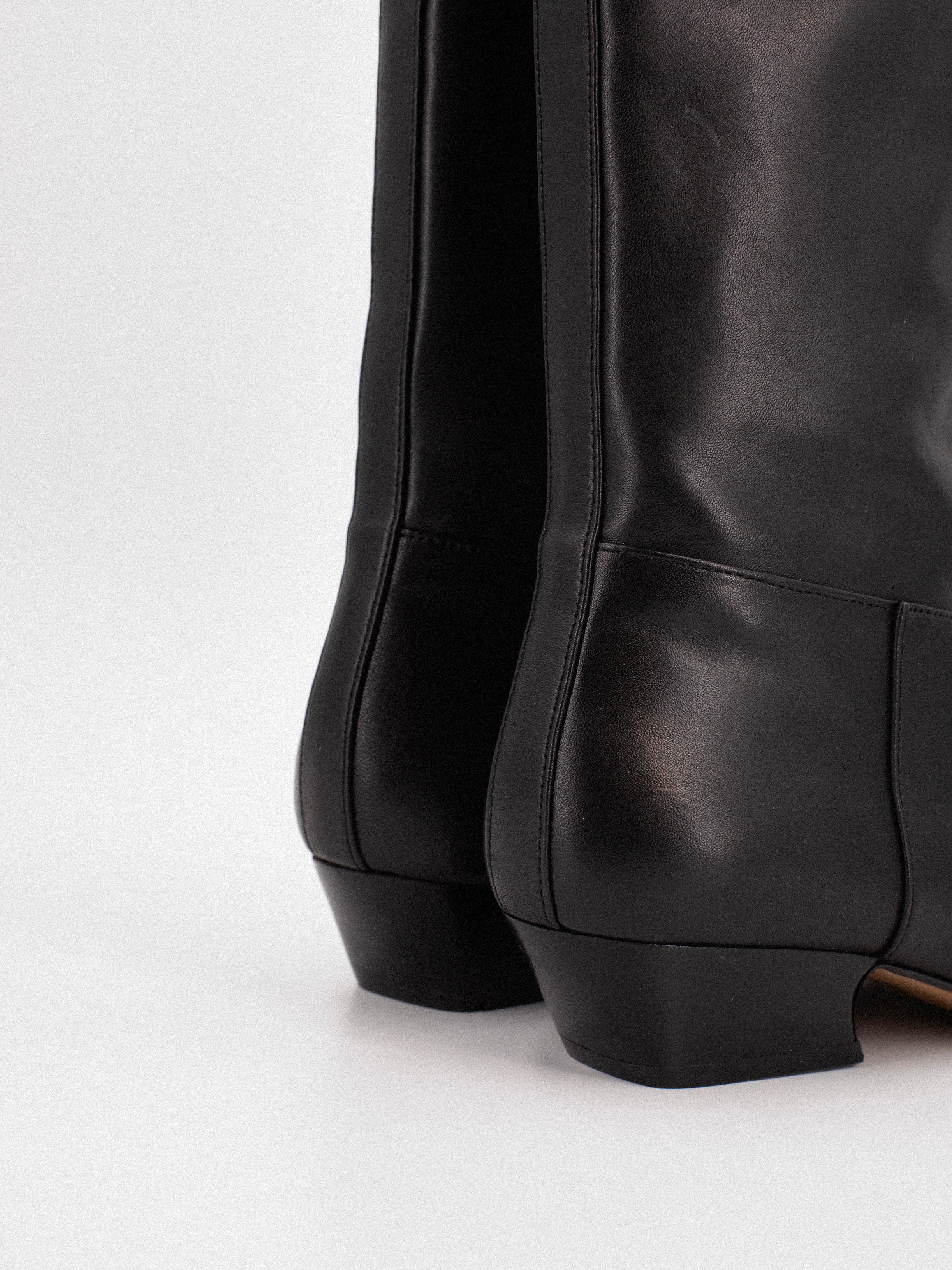 SASHA BLACK LEATHER BOOT