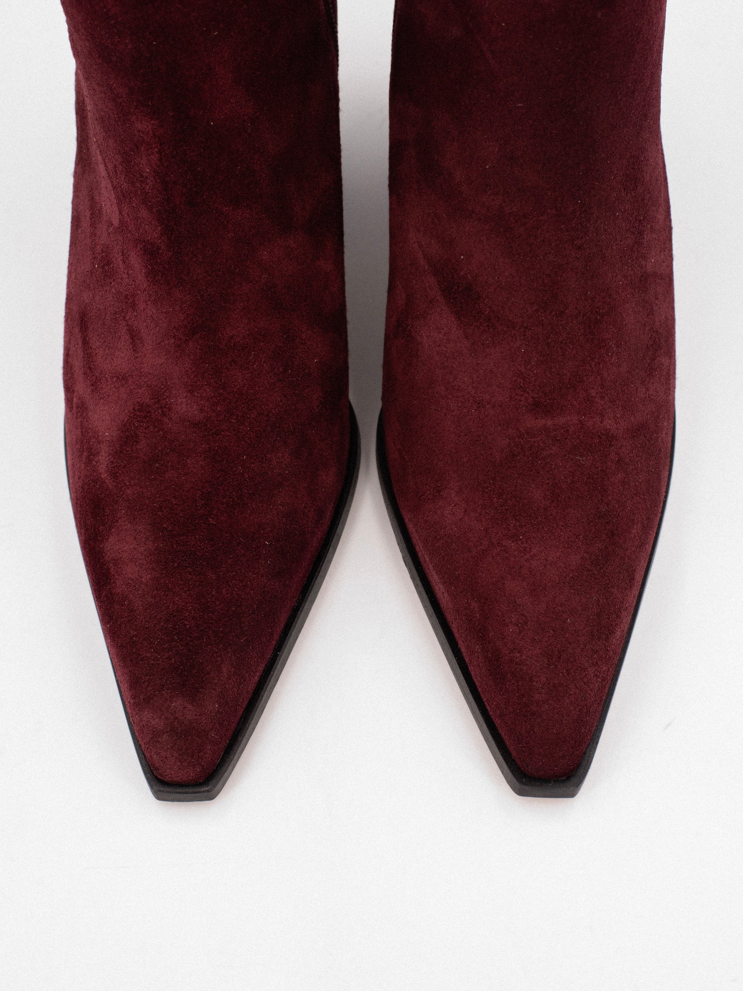 SCARLET COUNTRY SUEDE BOOTIES