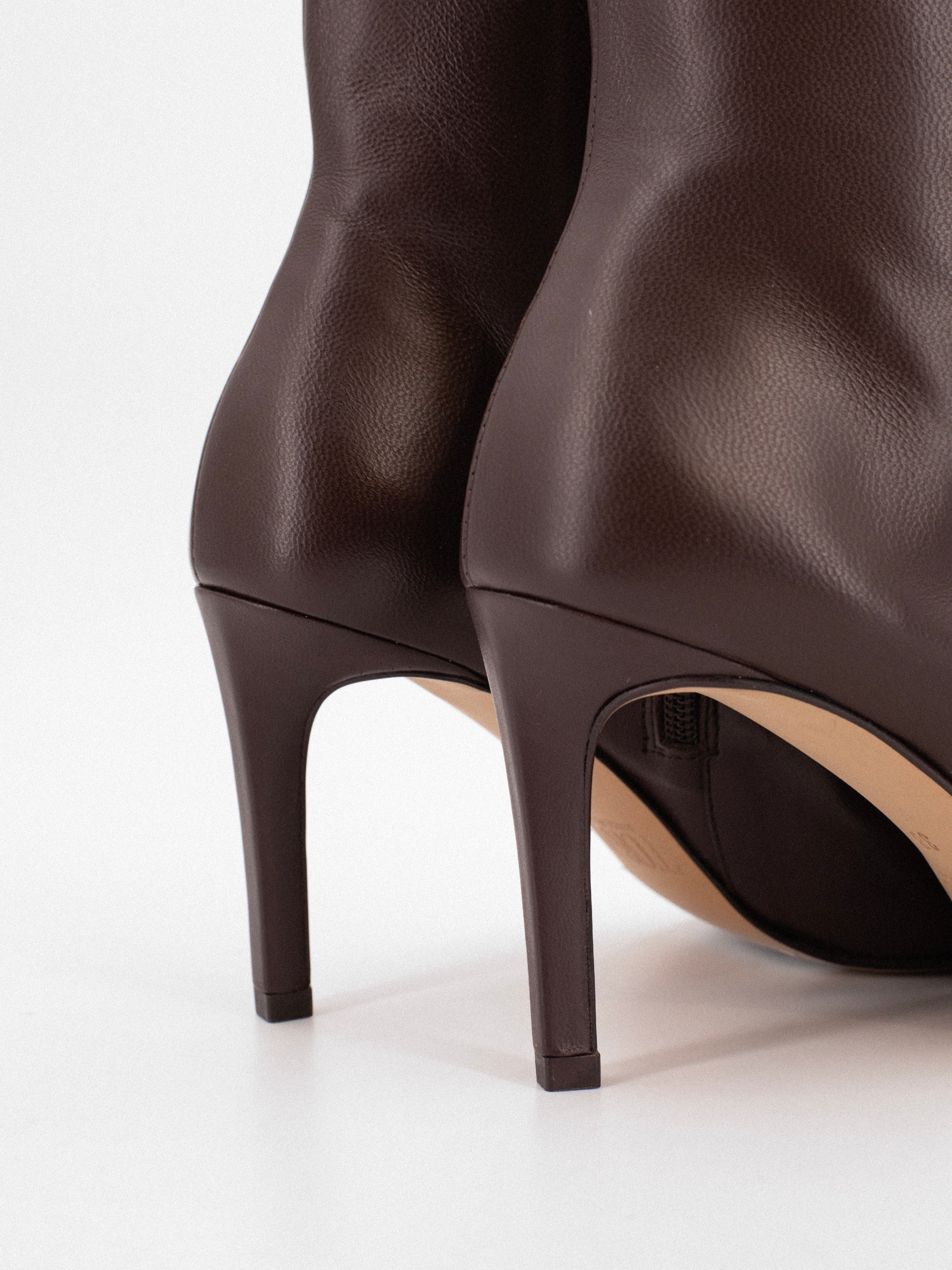 TAMARA CHOCOLATE LEATHER