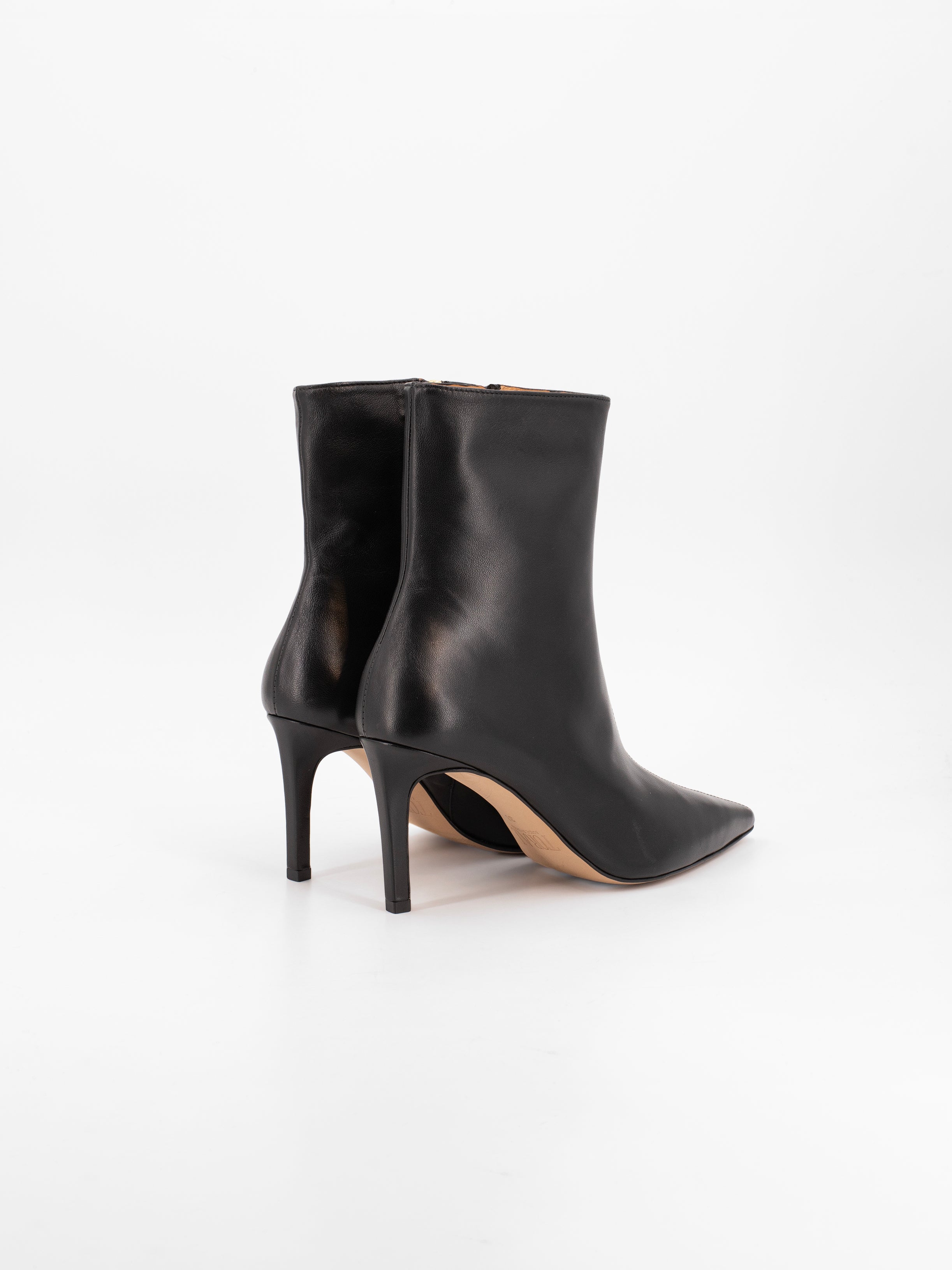 TAMARA BLACK LEATHER