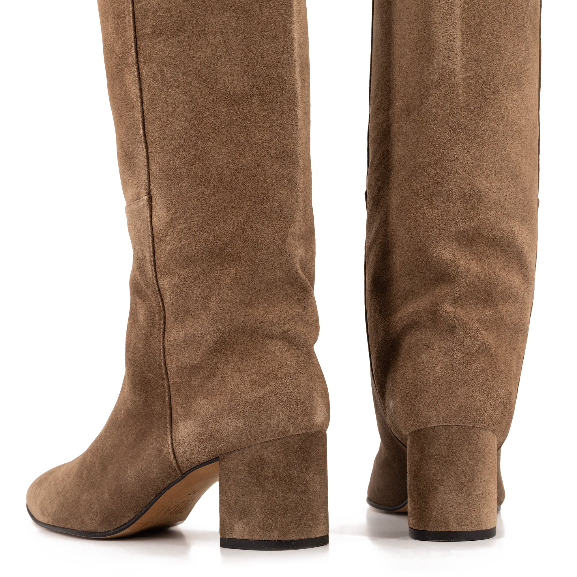 BROWN TALL BOOTS