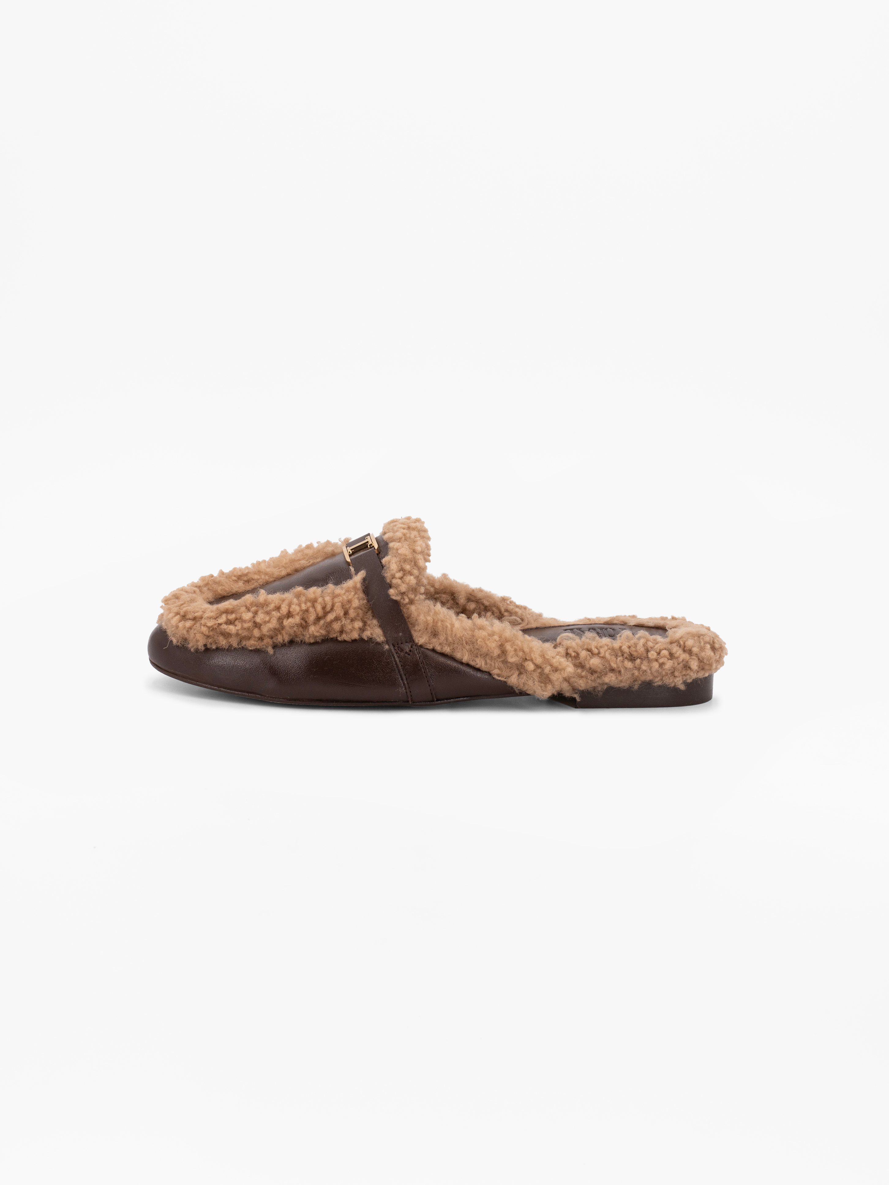 DAPHNE CHOCOLATE SHEARLING MULE – Toral