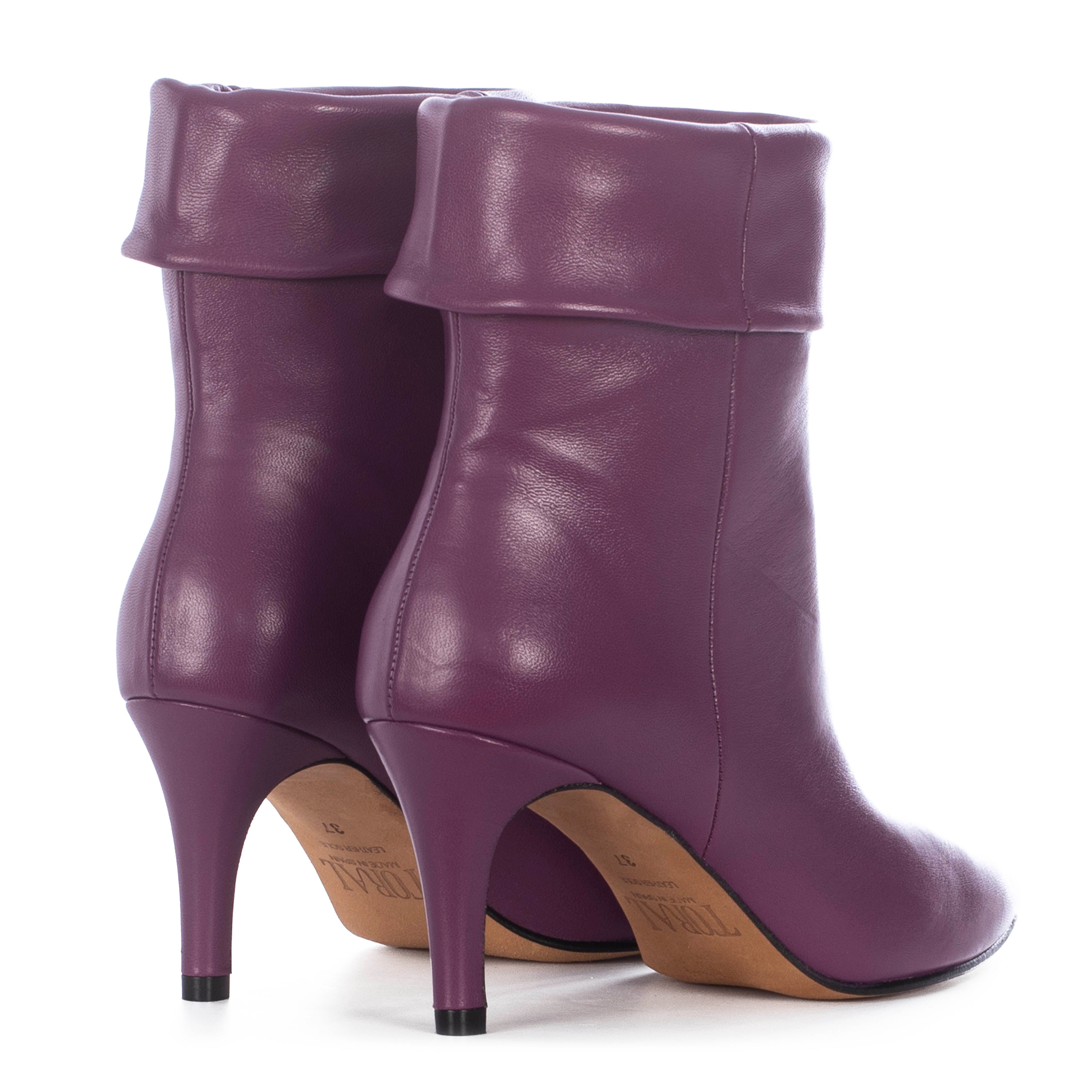 VIOLETTO-COLORED ANKLE BOOTS