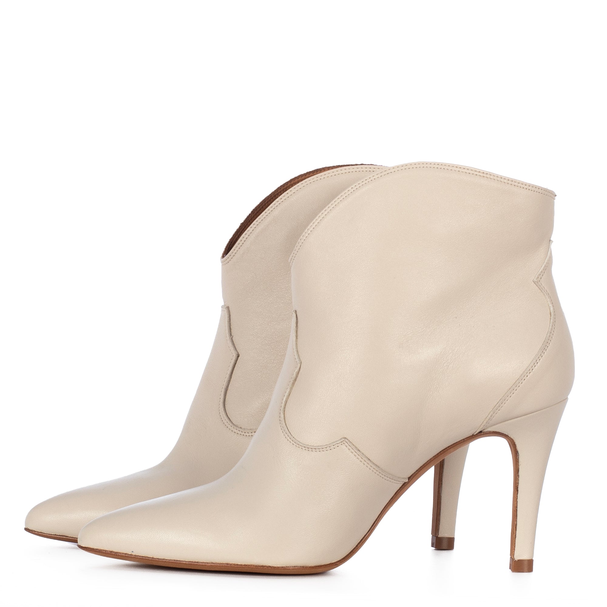 TORAL OFF-WHITE LEATHER ANKLE BOOTS